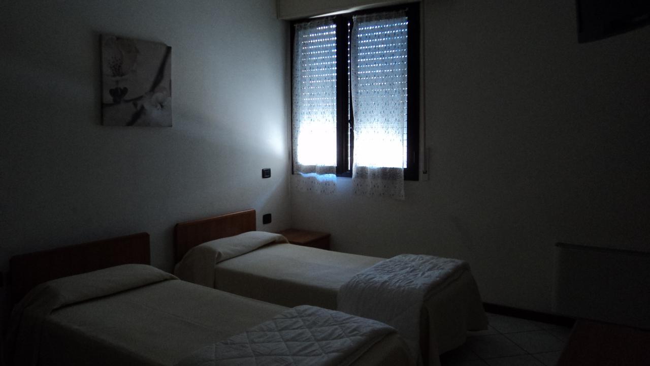 Hotel Cinzia Savignano sul Panaro Exterior photo