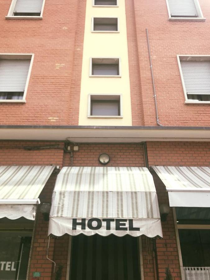 Hotel Cinzia Savignano sul Panaro Exterior photo