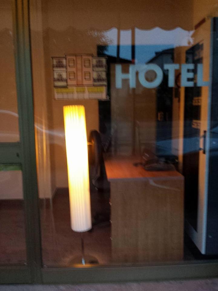 Hotel Cinzia Savignano sul Panaro Exterior photo